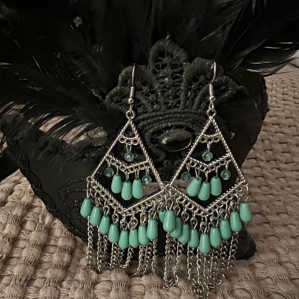 Silver dangling earrings